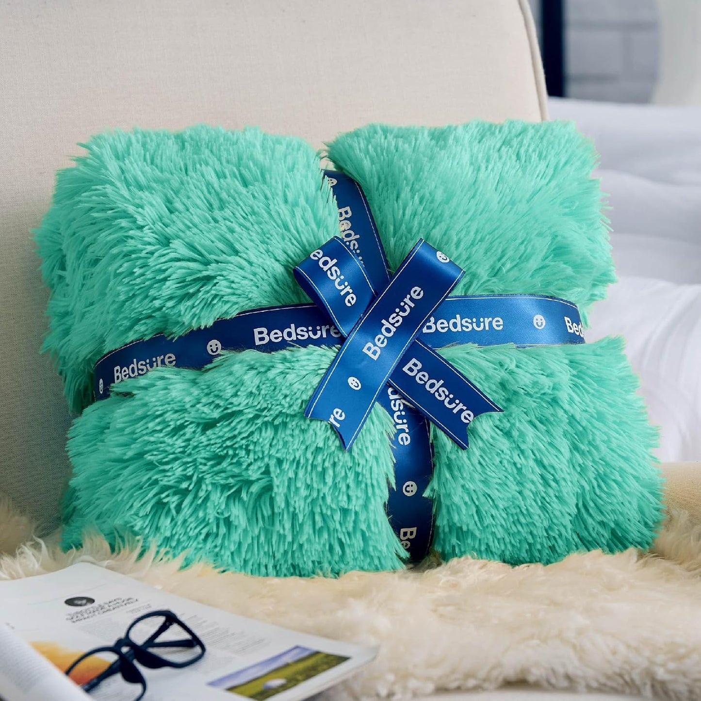 Bedsure GentleSoft Fluffy Aruba Blue King Size Blanket for Bed, Thick Soft Sherpa Faux Fur Fleece Bedding Fuzzy Plush Winter Warm Heavy Big Large King Blanket, Cozy Blue Gifts for Men Women, 108x90