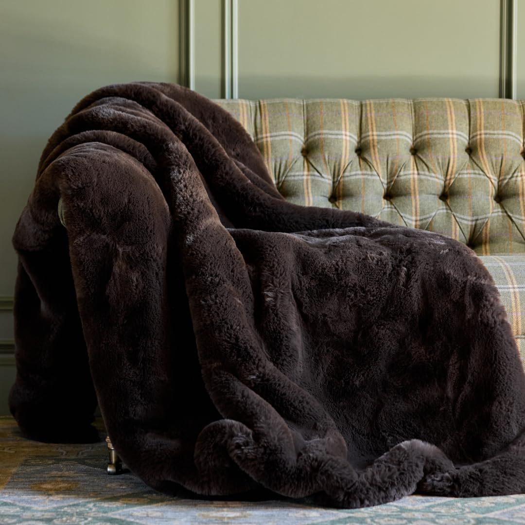 Nuzzie SnuggleLuxe Blanket - Mocha (50"x60")