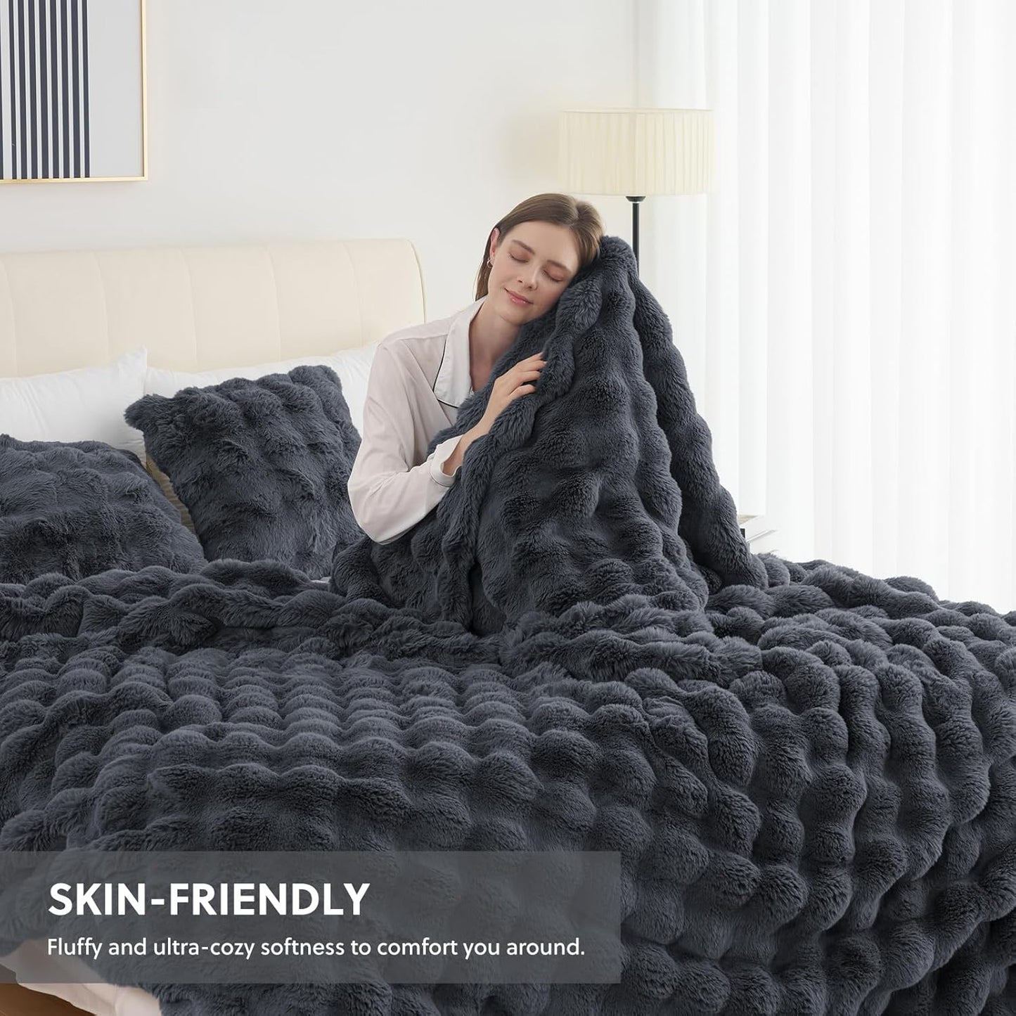 Cozy Faux Fur Throw Blanket for Bed-Warm Fuzzy Throw Blanket, Soft Plush Thick Bubble Blankets for Bedroom and Living Room, Furry Luxury Blanket, 90 x 108, Grey