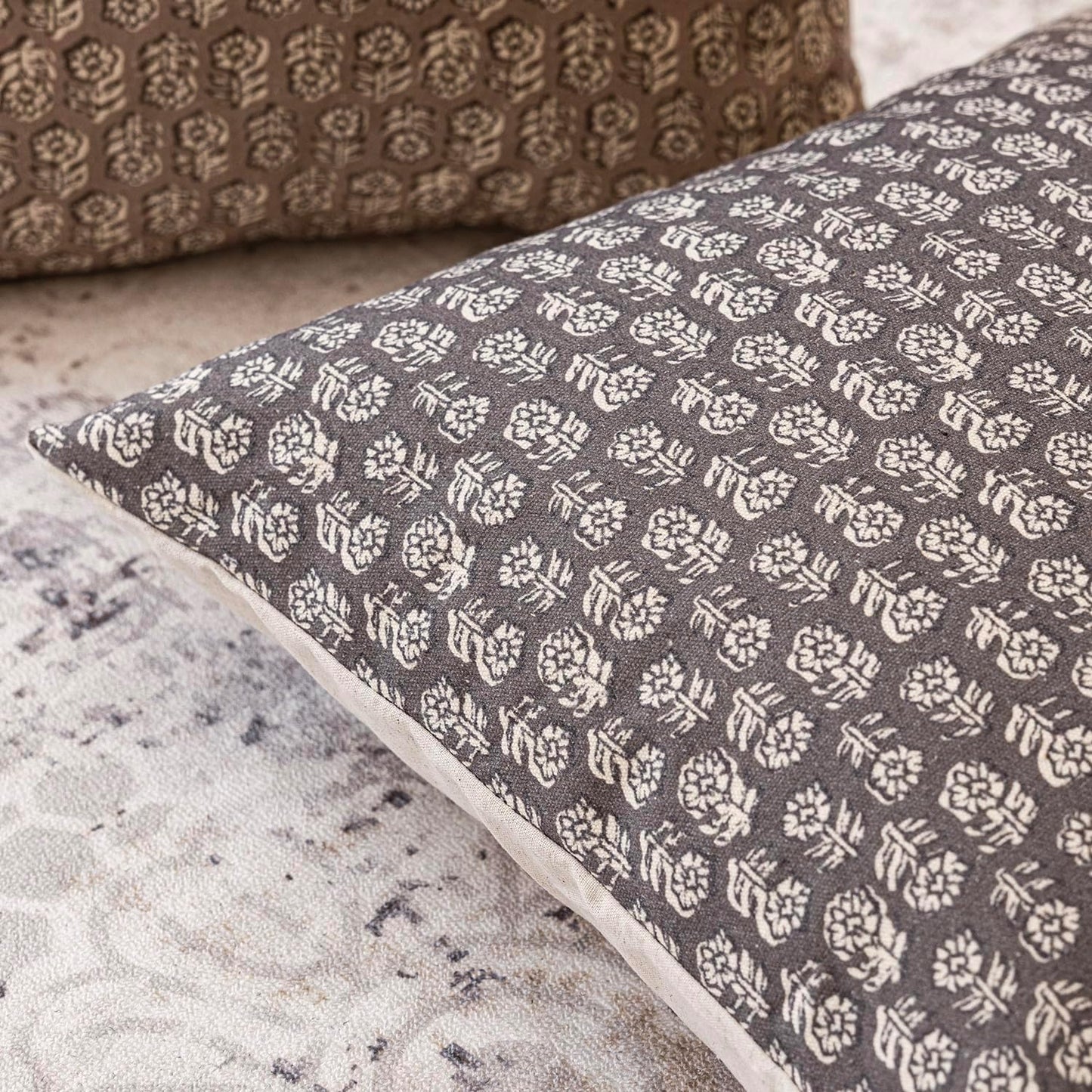 Foindtower Set of 2 Decorative Vintage Long Lumbar Throw Pillow Covers Neutral Modern Farmhouse Cushion Covers Floral Home Decor For Sofa Couch Chair Bedroom Living Room Outdoor,14×36 Inch,Rustic Gray