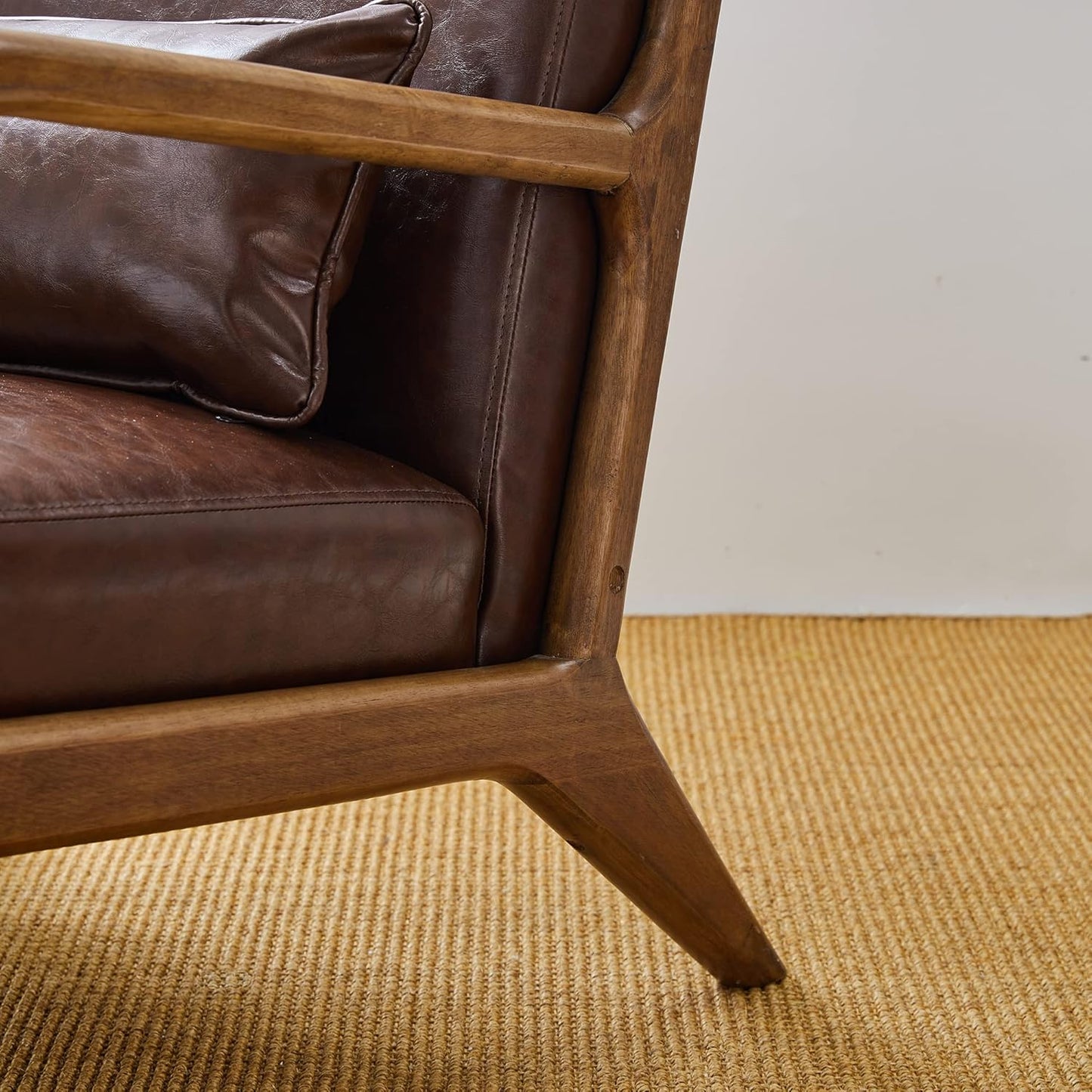 Glitzhome 30.75 "H Mid Century Coffee Accent Armchair, Single Reading Armchair PU Leather Lounge Chair with Walnut Ruberwood Frame