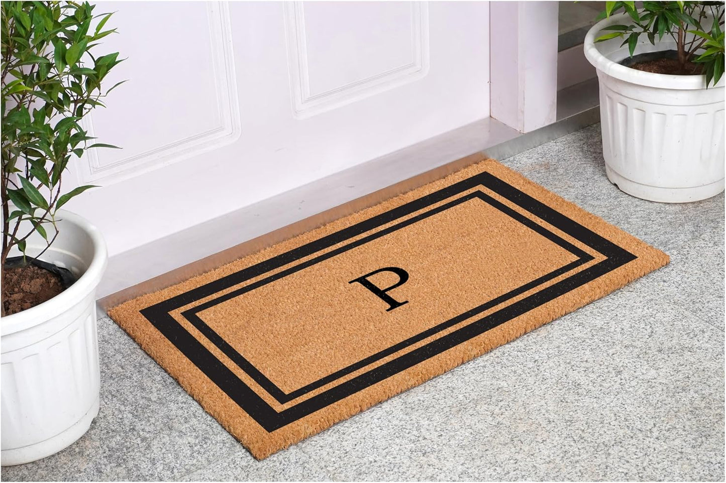 Calloway Mills 152962448 Black Border 24" x 48" Monogram Doormat (Letter P)
