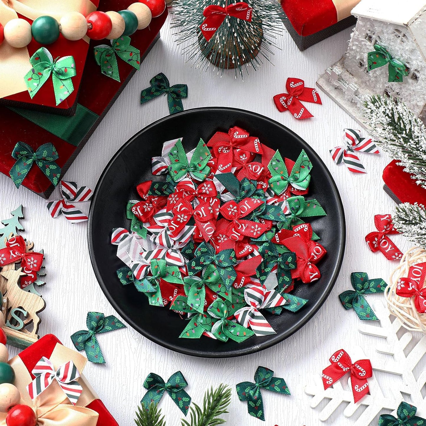 Syhood 150 Pcs Christmas Mini Bow Tiny Twist Tie Bow Handmade Craft Ribbon for DIY Sewing Party Decor(Red and Green,Classic)