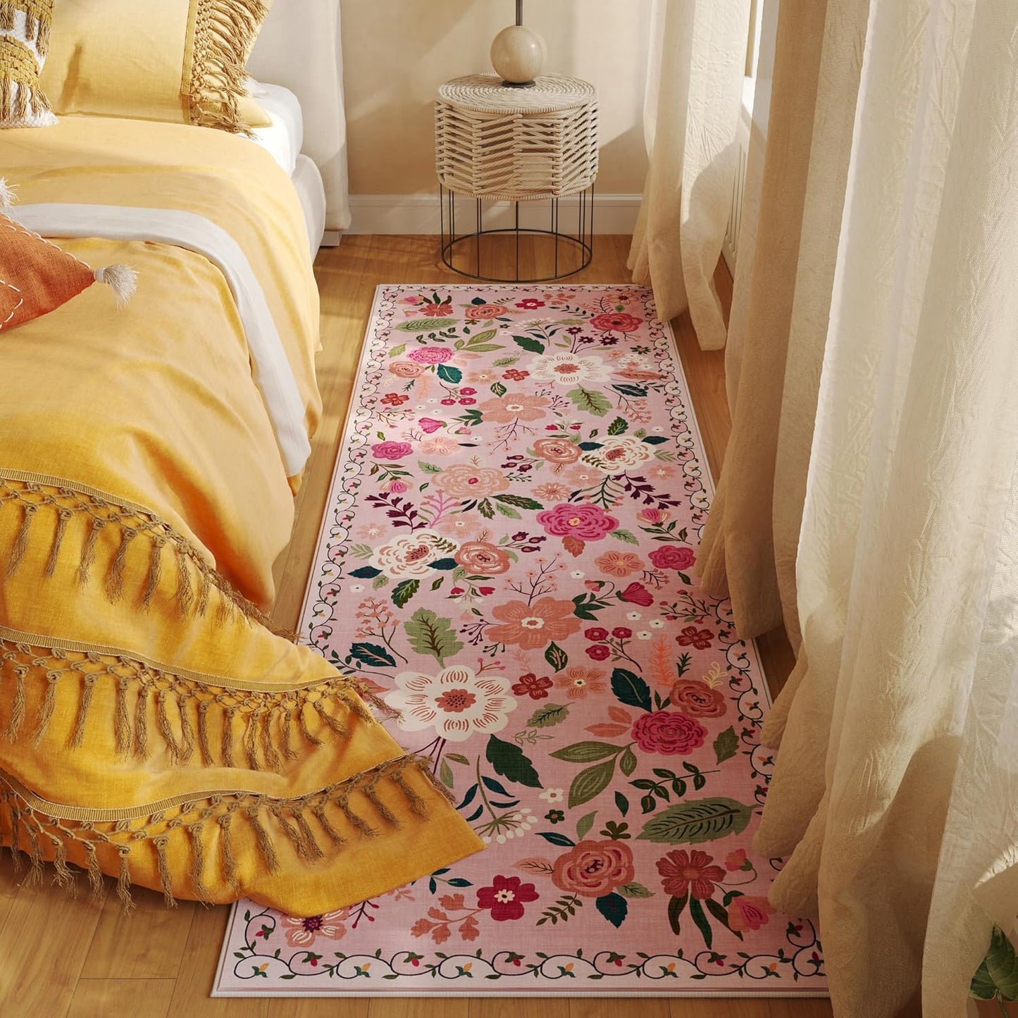 Runner Rug for Hallways Kitchen Rug Non Slip 2'6''x8' Washable Runner Rugs with Rubber Backing Soft Floral Carpet Runner for Hallways, Kitchen, Laundry, Bedroom, Bathroom(Pink)