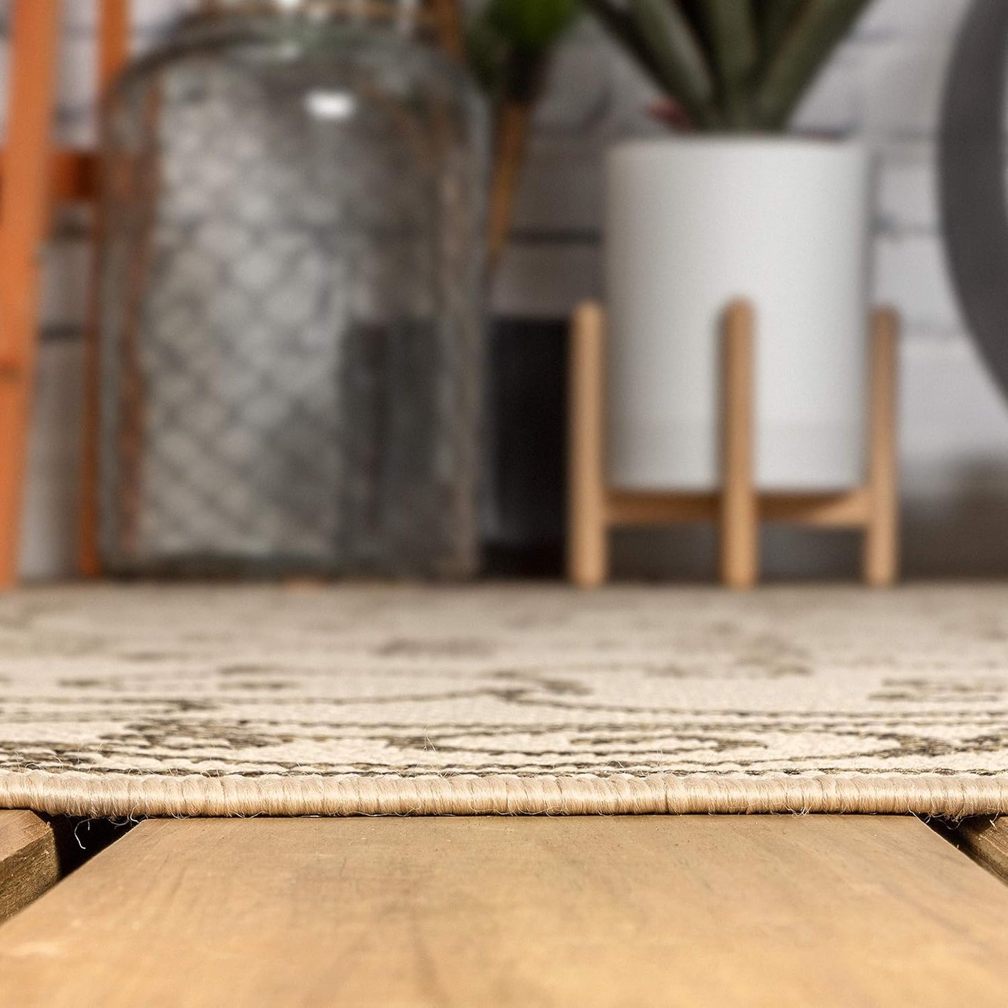 JONATHAN Y Vintage Filigree Indoor Outdoor Round Area Rug 8 Ft Beige/Brown, Charleston Textured Weave for Backyard, Patio, Porch, Easy-Cleaning, High Traffic, Pet-Friendly, Non-Shedding (SMB106A-8R)