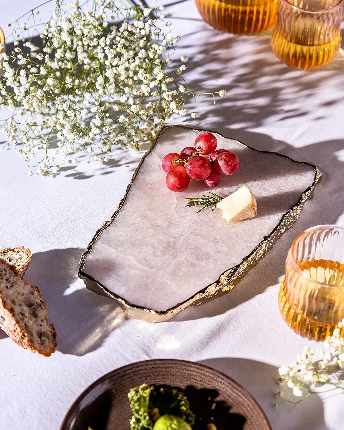 Generic White Quartz Agate Cheese Board Platter Tray Gold Plated Edges Agate Slab for Table Centrepiece Geode Stone Gifts For House Warming, Engagement, Wedding, Christmas