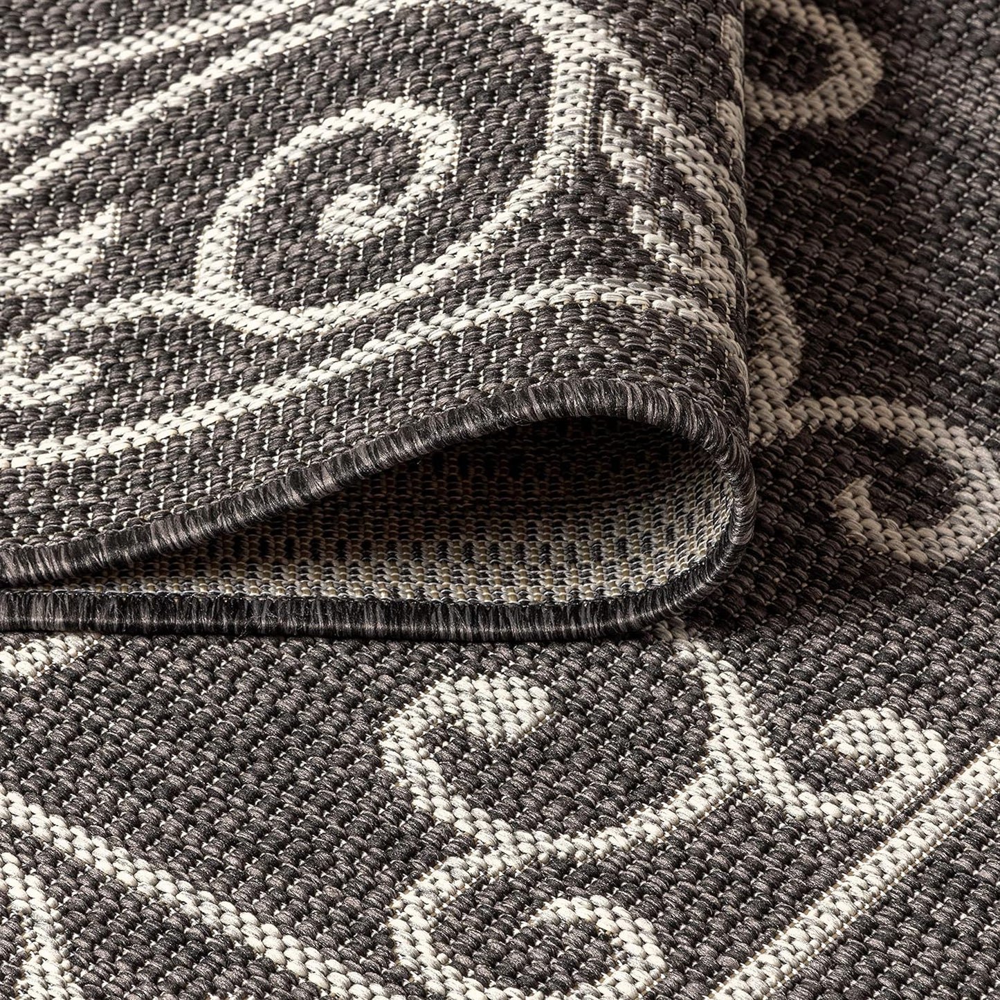 JONATHAN Y Vintage Filigree Indoor Outdoor Area Rug 10X14 Black/Gray, Charleston Textured Weave for Backyard, Patio, Porch, Easy-Cleaning, High Traffic, Pet-Friendly, Non-Shedding (SMB106G-14)
